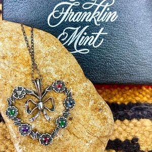 Franklin Mint Holiday 1982 Heart Necklace